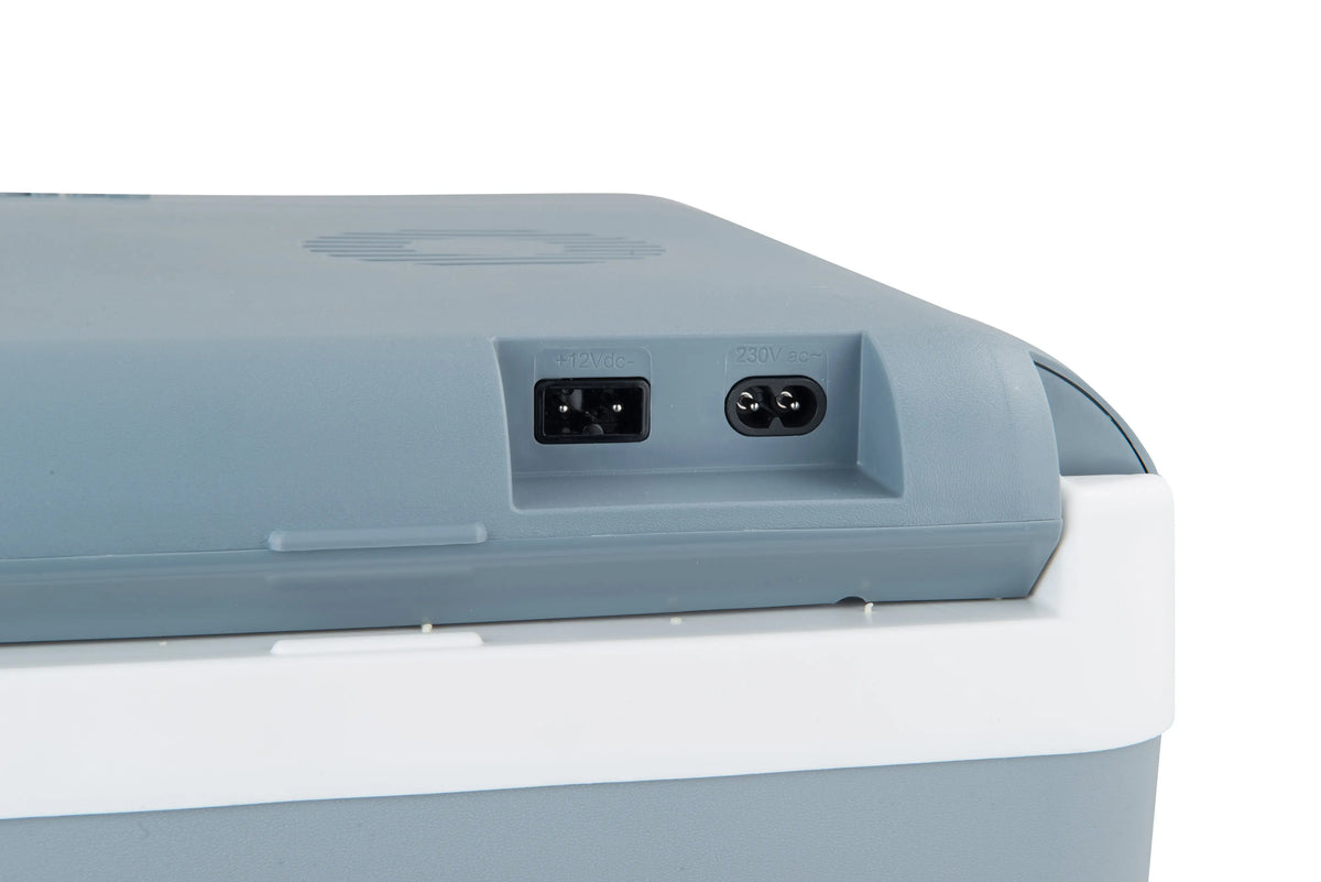 Powerbox Plus 28L 12/230V thermoelektrische Kühlbox Campingaz