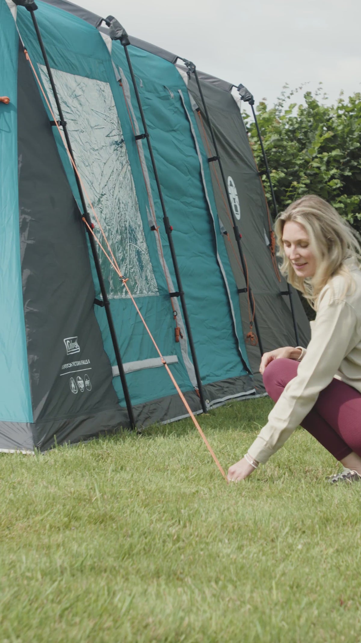 Load video: Coleman Vestibule for Victoria Falls 4 Family Tent | 5m² extra space